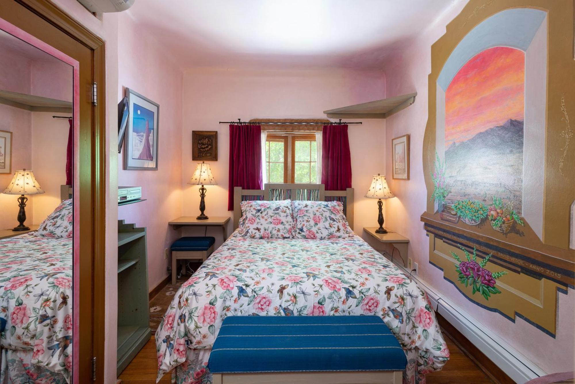 On La Loma Plaza Inn