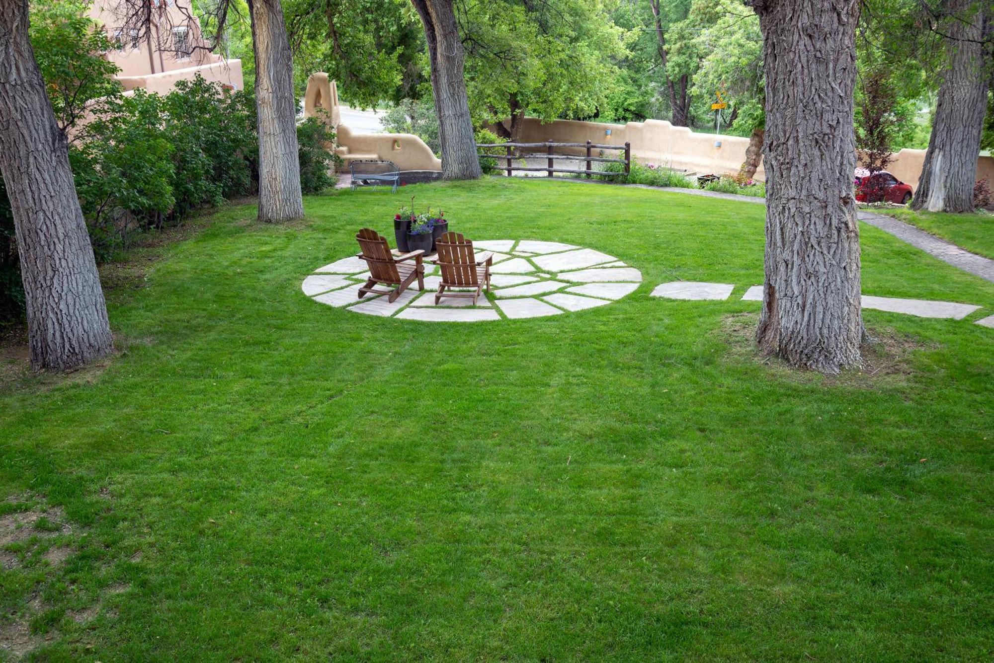 On La Loma Plaza Inn 4*